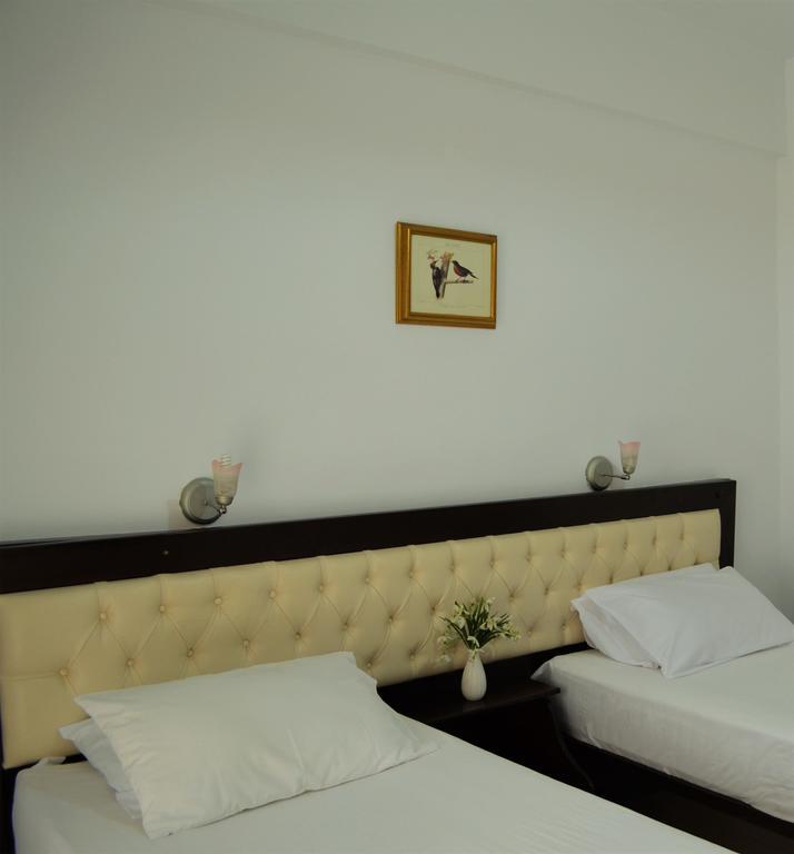Jb Hotel Саранде Екстериор снимка