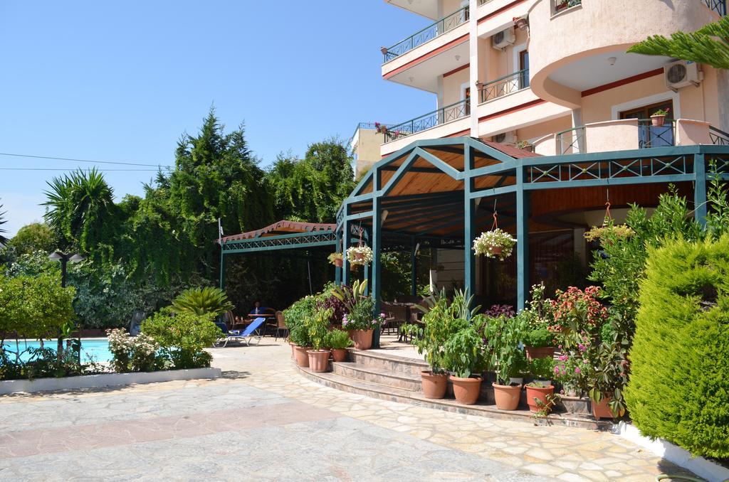 Jb Hotel Саранде Екстериор снимка