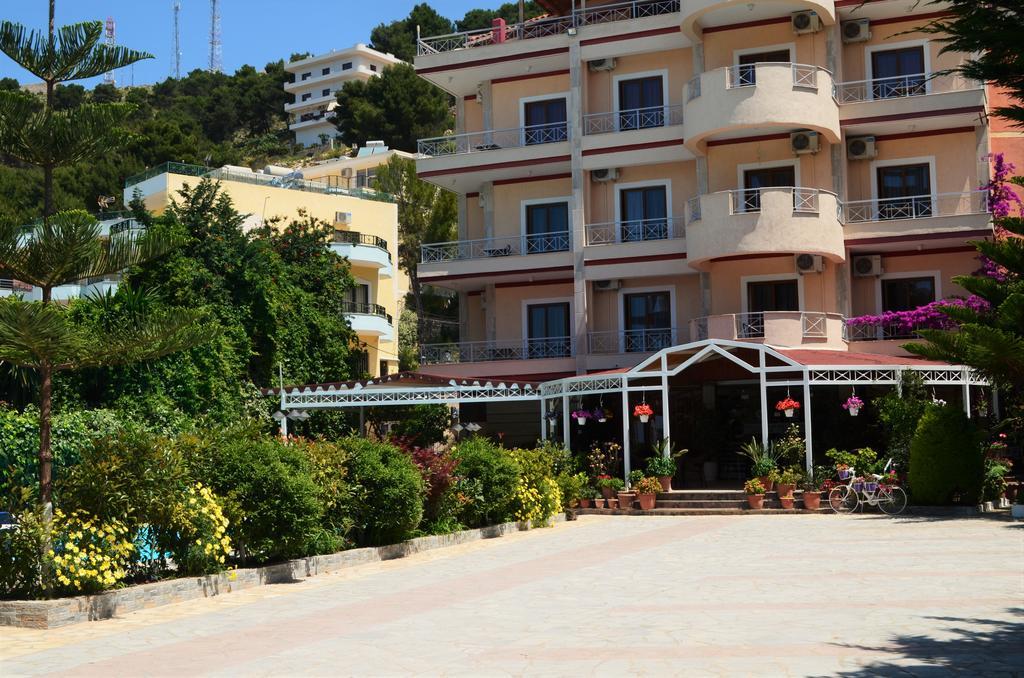 Jb Hotel Саранде Екстериор снимка