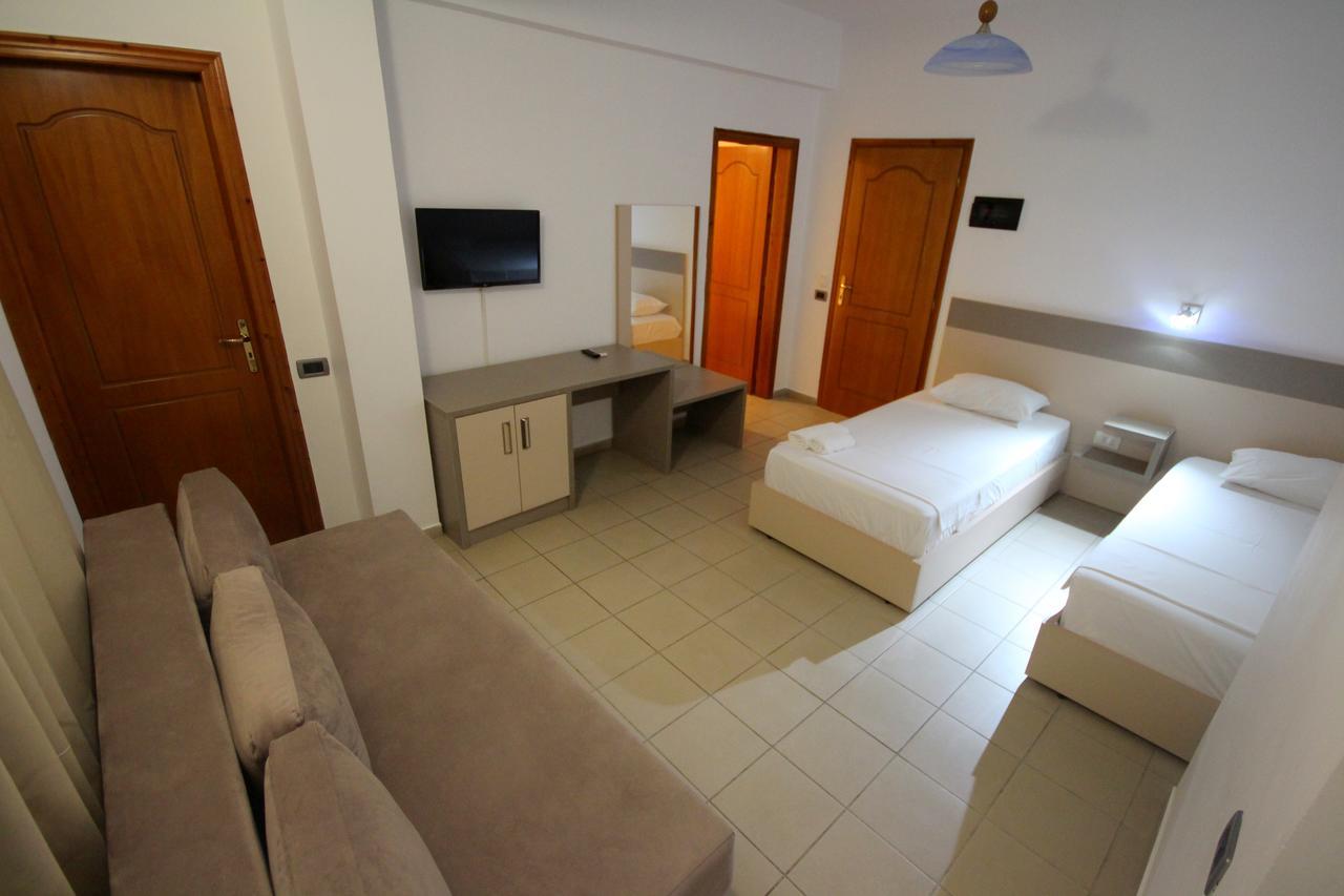 Jb Hotel Саранде Екстериор снимка
